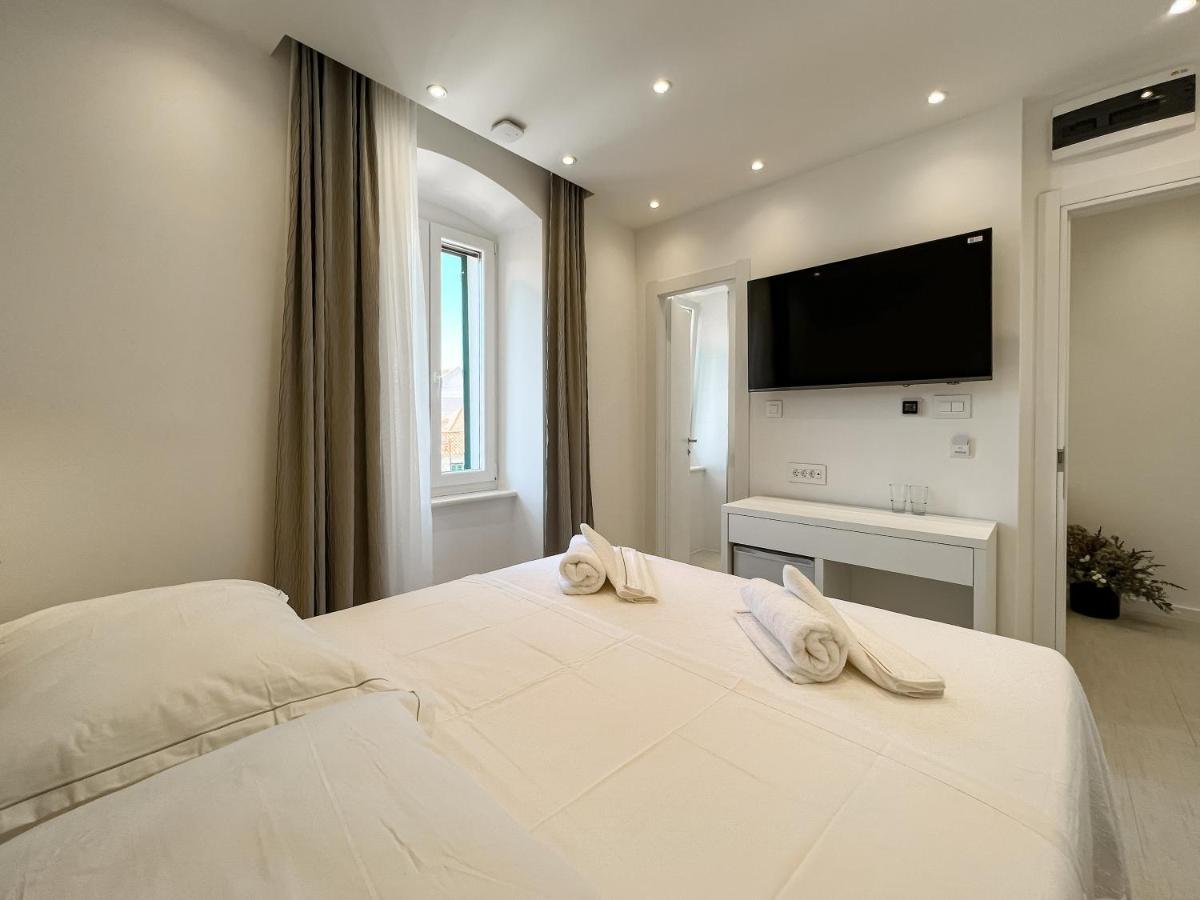 Pont Rooms Σπλιτ Εξωτερικό φωτογραφία
